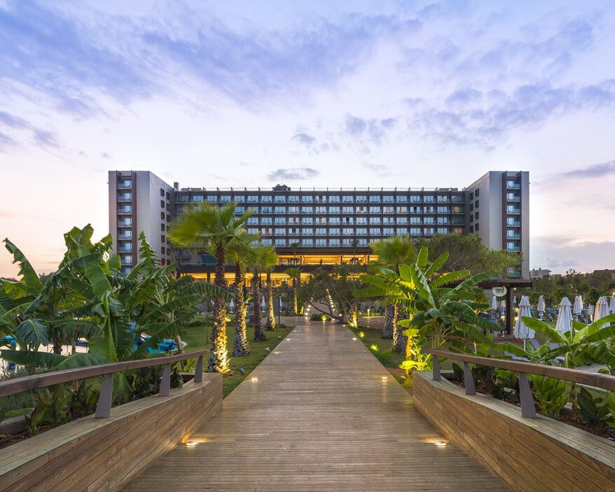 Concorde Luxury Resort (Vokolida)