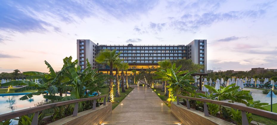 Concorde Luxury Resort (Vokolida)