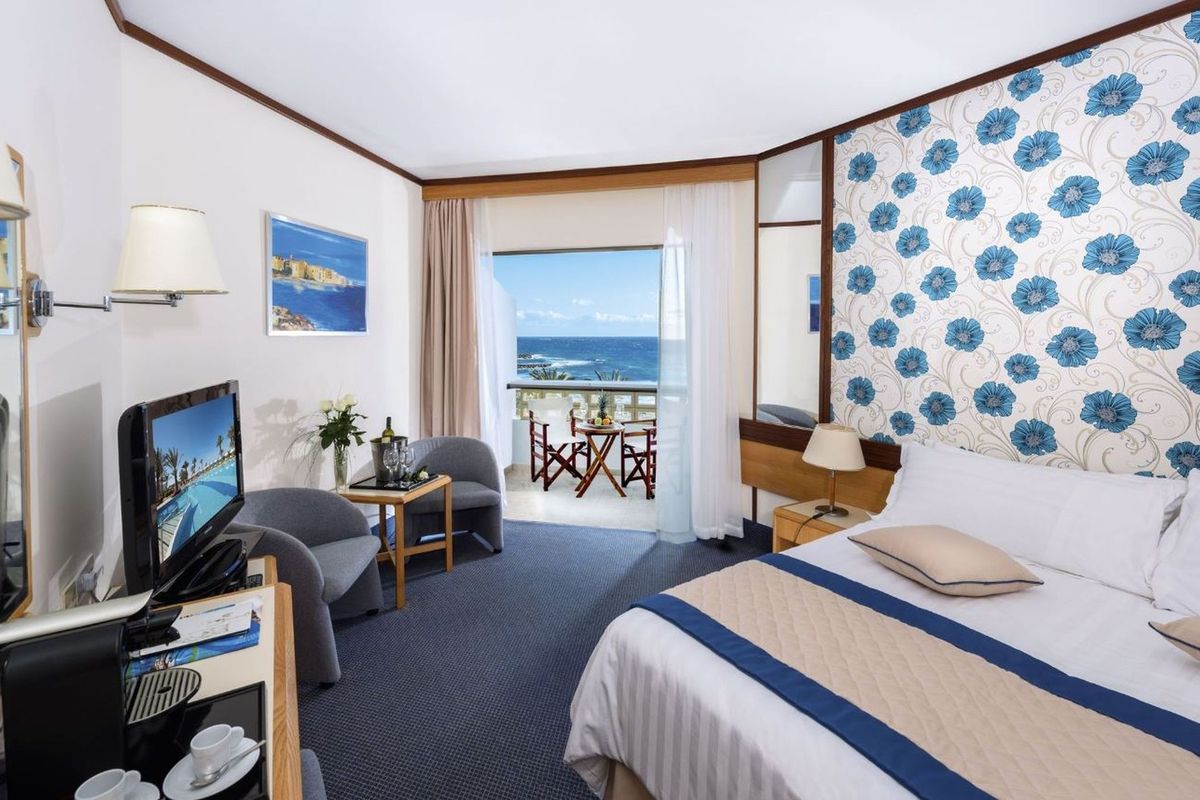 Constantinou Bros Athena Beach (Paphos) - pokój z widokiem na morze