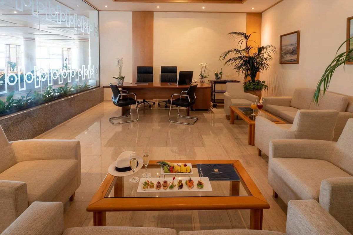 Constantinou Bros Athena Beach (Paphos) - recepcja / lobby