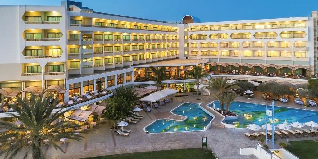 Cypr First Deal na 7 dni w lutym: 4⋆ hotel od 3 777 zł