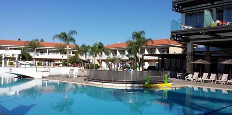 teren hotelu, basen