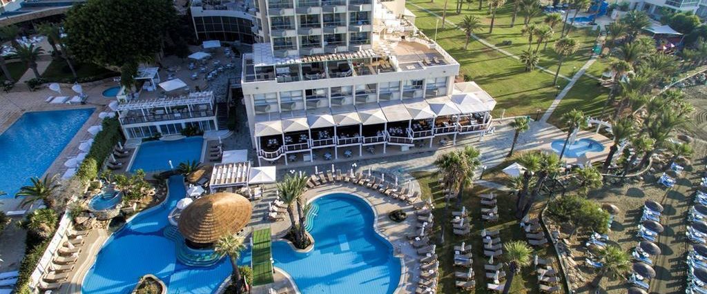 obiekt, teren hotelu, basen