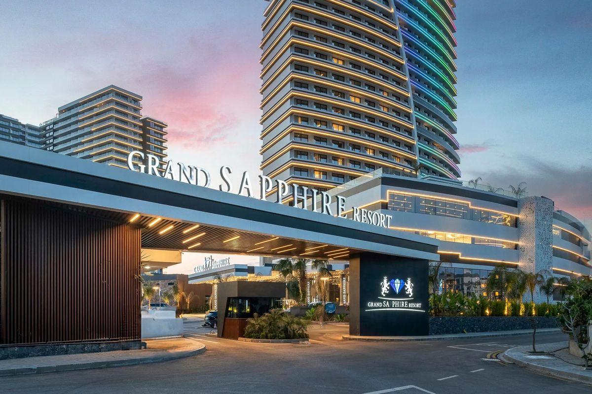 Hotel Grand Sapphire Resort