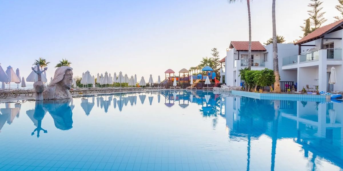 Cypr na 7 dni w listopadzie: 4⋆ hotel od 2 744 zł