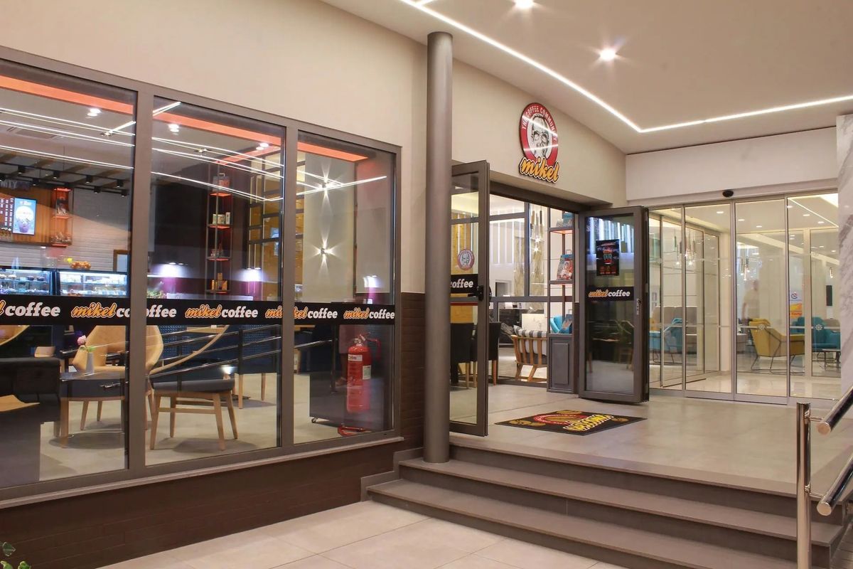 Kapetanios Bay - teren hotelu