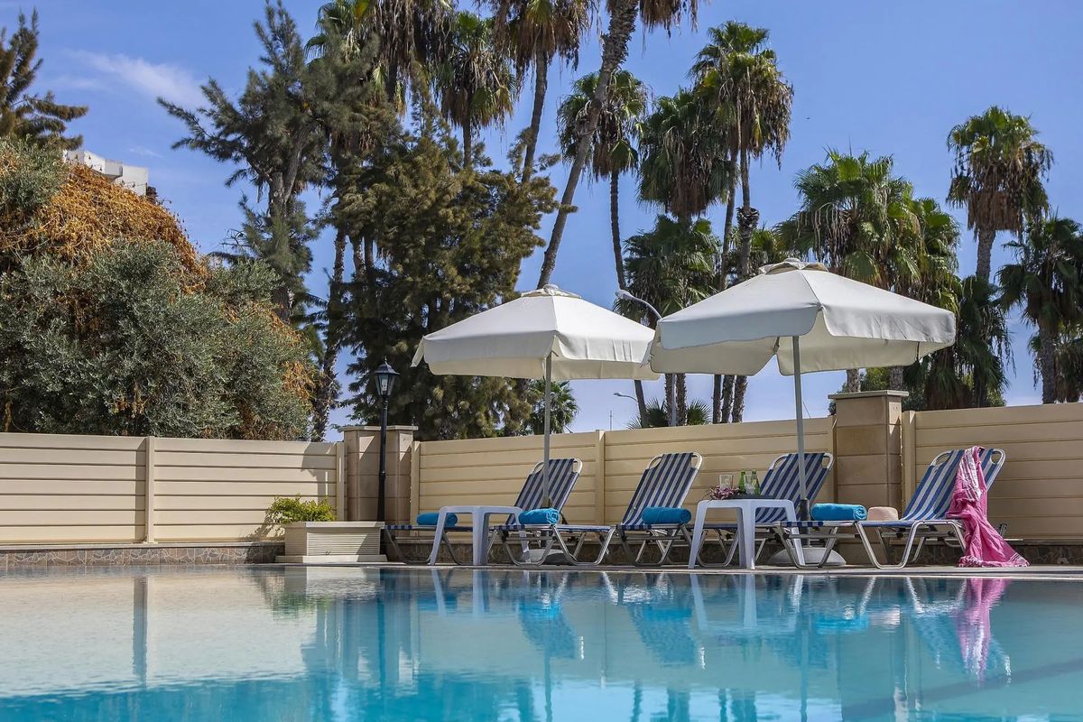 Kapetanios Limassol - basen