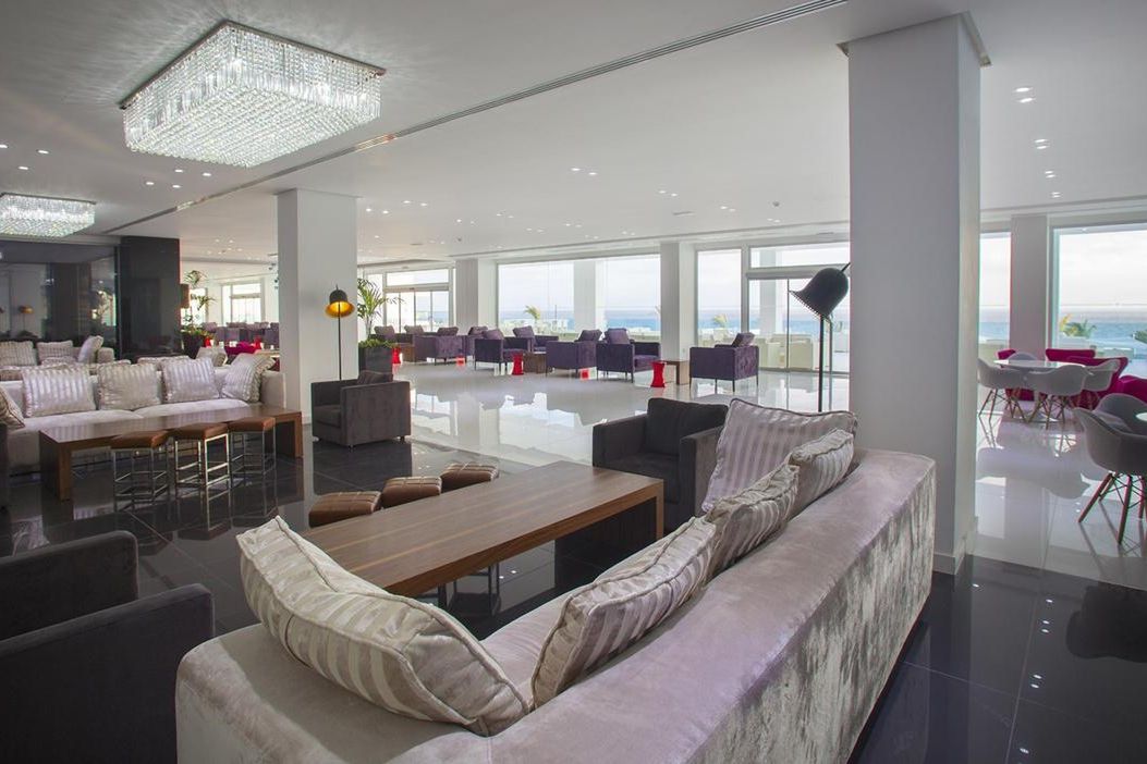 King Evelthon Beach Hotel and Resort - lobby bar