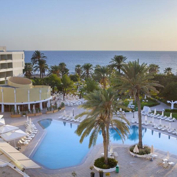 Imperial Island Resort by Louis - zdjęcie 5