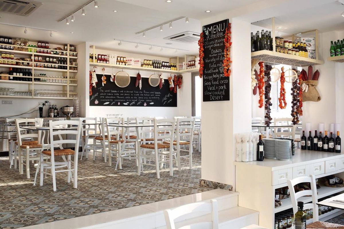 Louis St. Elias Resort - restauracja