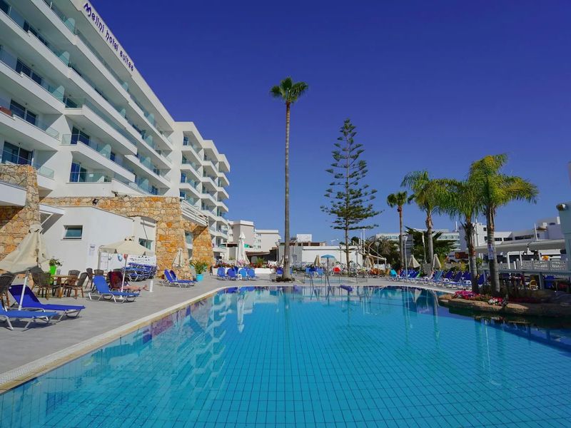 Melini Hotel Suites