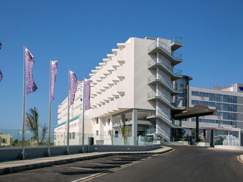 Nissiblu Beach Resort