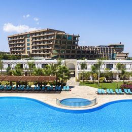 Noah's Ark Deluxe Hotel & Spa
