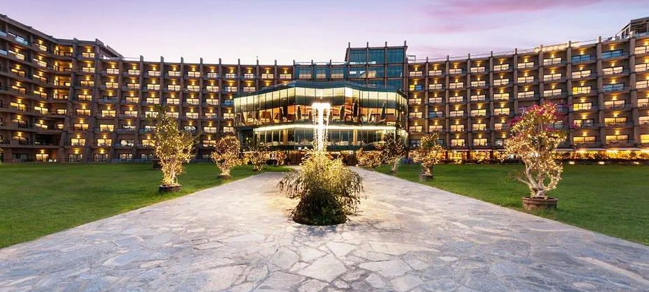 Noah's Ark Deluxe Hotel & Spa