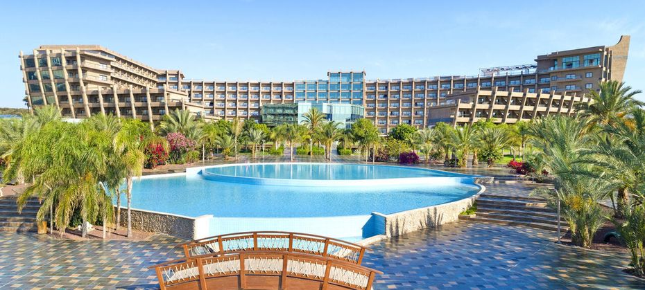 Noah's Ark Deluxe Hotel & Spa
