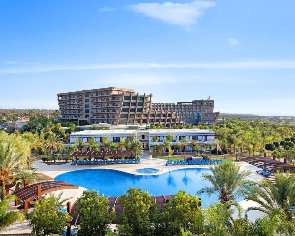 Noah's Ark Deluxe Hotel & Spa