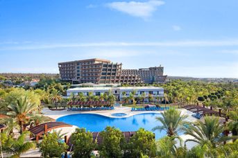 Noah's Ark Deluxe Hotel & Spa