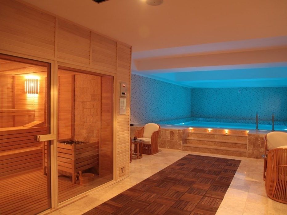 basen, sauna