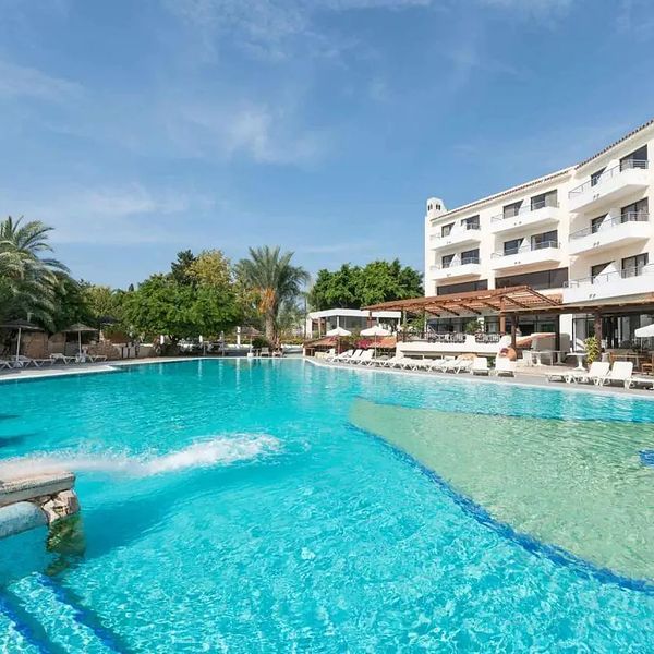 Hotel Paphos Gardens Holiday Resort (ex Leptos )