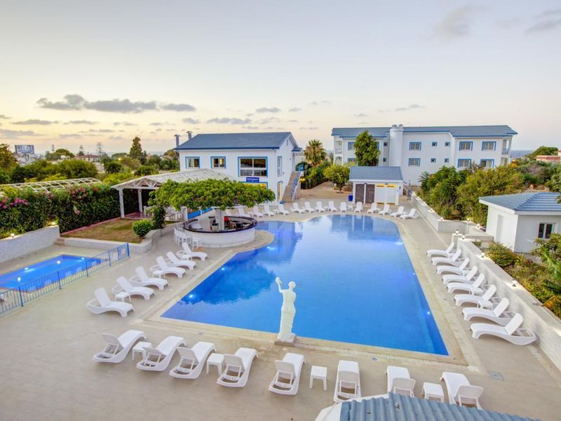 Queen Aphrodite (ex Leton Aphrodite)