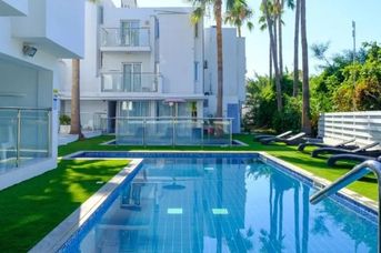 Rio Gardens (ex Rio Napa Apartments)