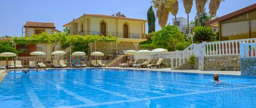 Riverside Garden Resort