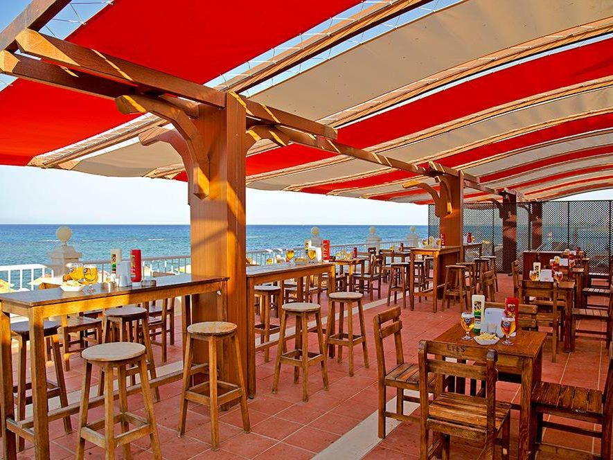 beach bar