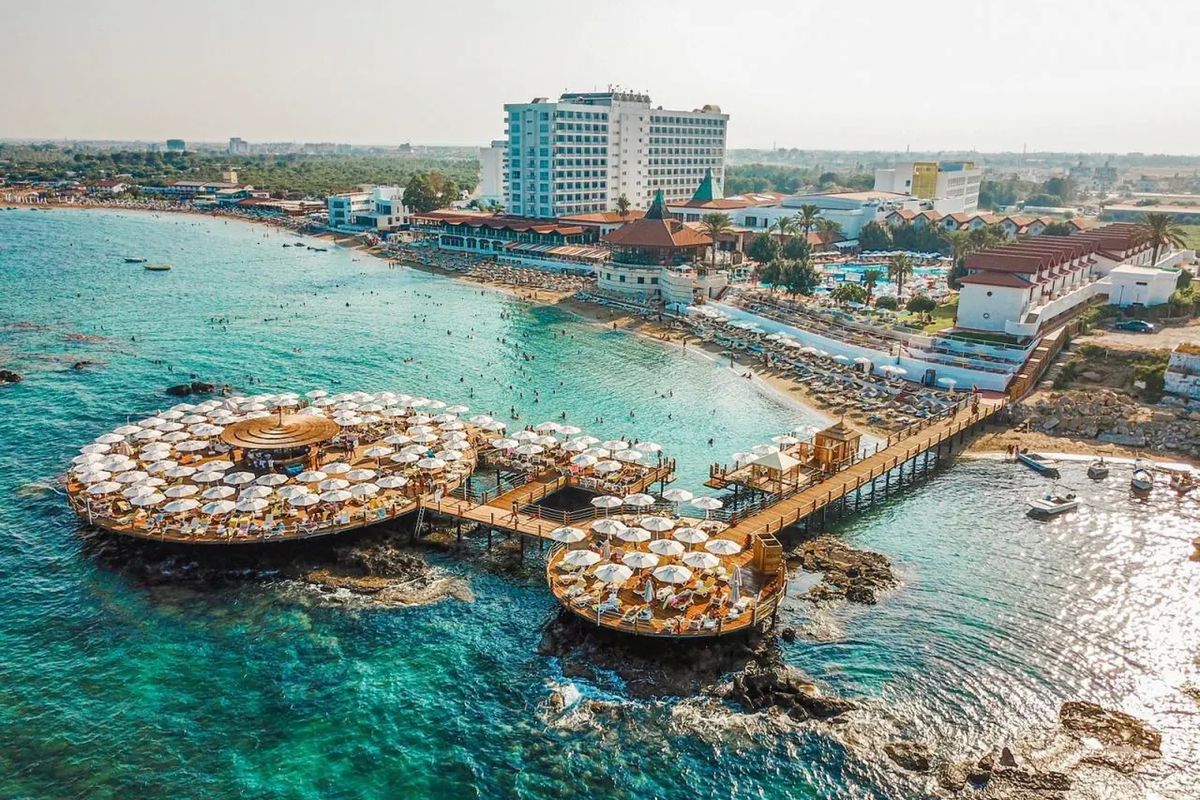 Salamis Bay Conti - teren hotelu