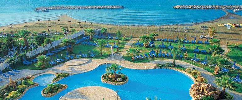 teren hotelu, basen, plaża