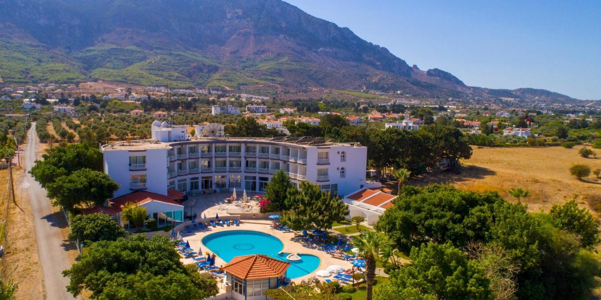 Cypr na 7 dni w kwietniu: 3⋆ hotel od 4 490 zł