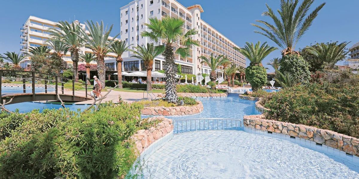Cypr na 7 dni w listopadzie: 4⋆ hotel od 3 969 zł