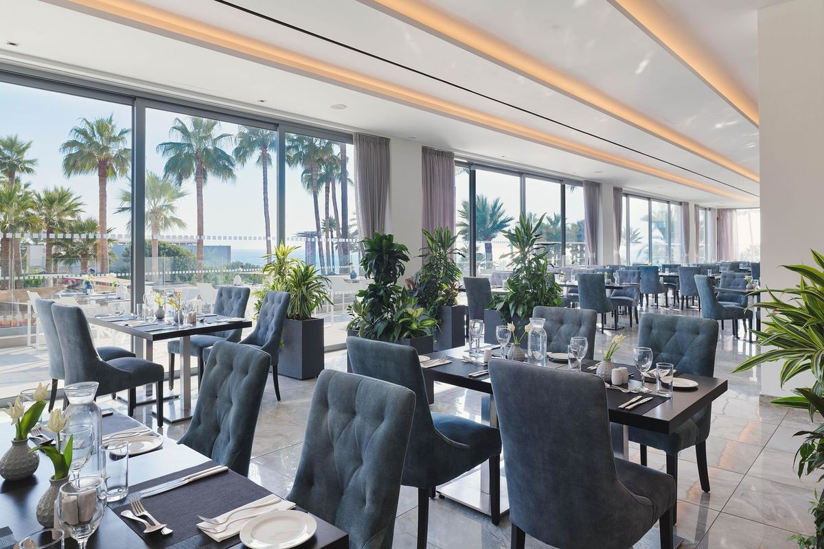 St. George Beach Hotel & Spa Resort - restauracja