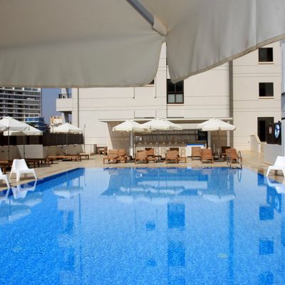 Sun Hall - Cypr Południowy