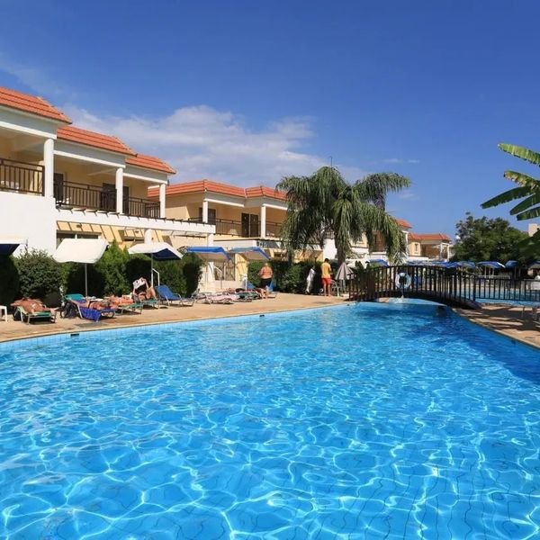 Sun Palace