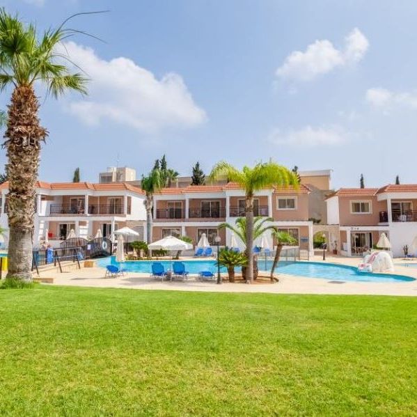 Sun Palace
