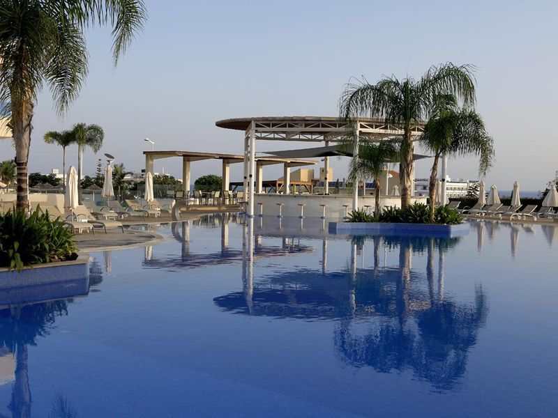 Sunrise Oasis Hotel & Waterpark