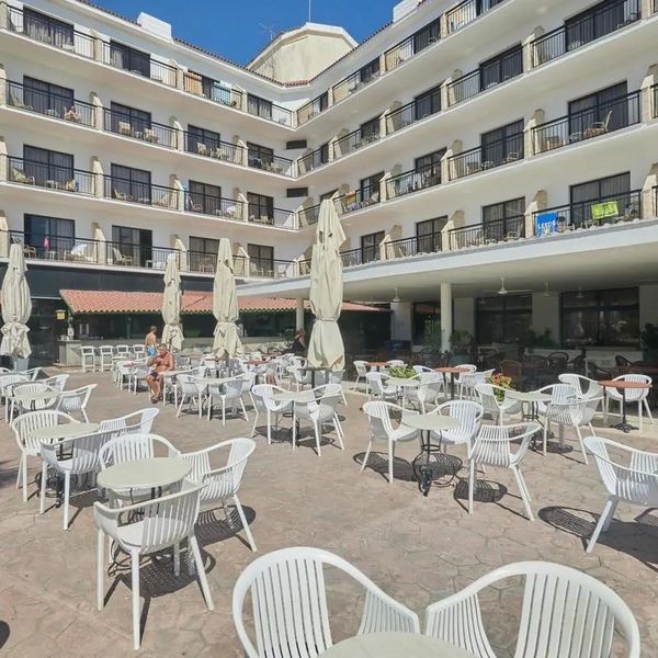 Tsokkos Gardens Apartments