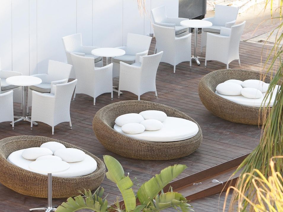 pool bar