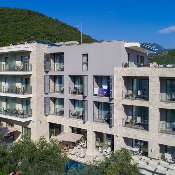 Eleven (Petrovac)