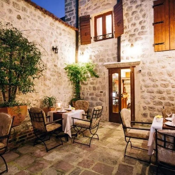 Galathea House
