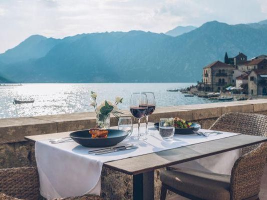 teren hotelu, restauracja