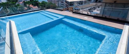 N Hotel