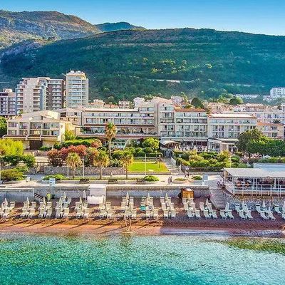 Palas (Petrovac) - Riwiera Czarnogórska