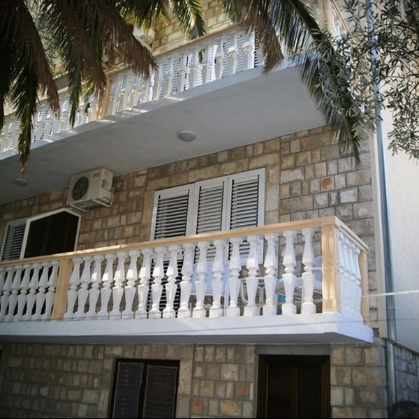 Ratko Apartments