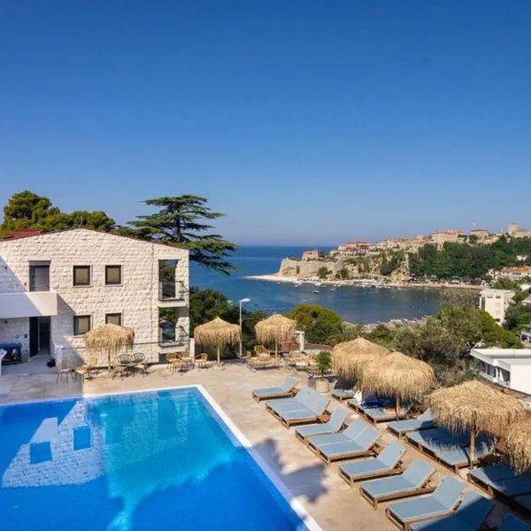The New Mediteran