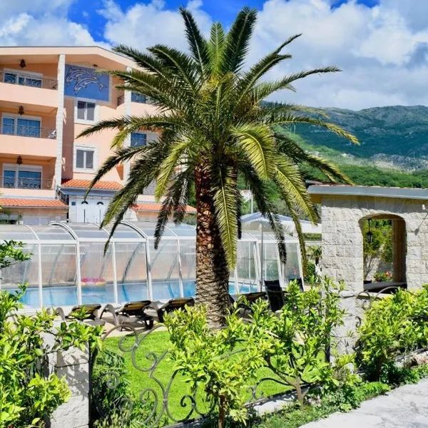 Villa Dolphin
