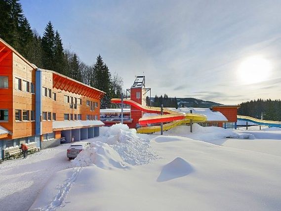 obiekt, teren hotelu