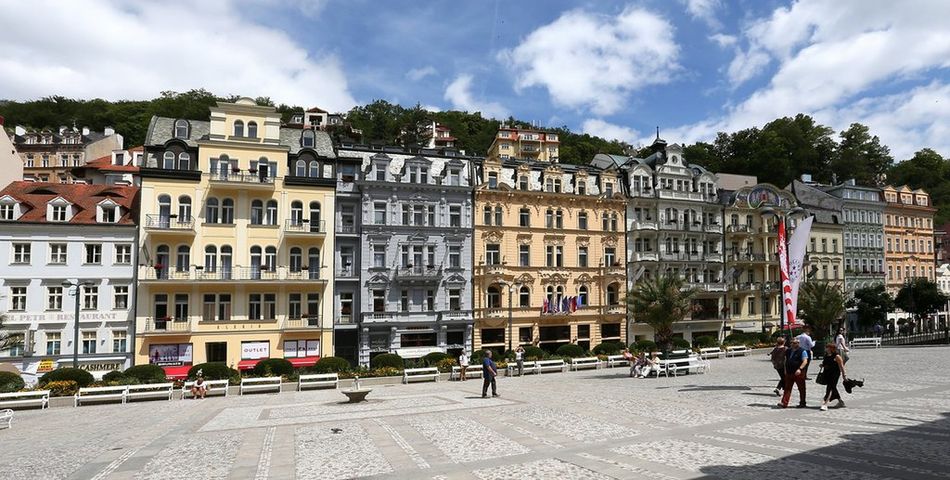 obiekt, budynek główny, teren hotelu