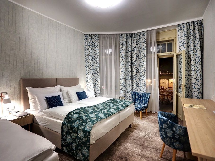 pokój, apartament, balkon / taras