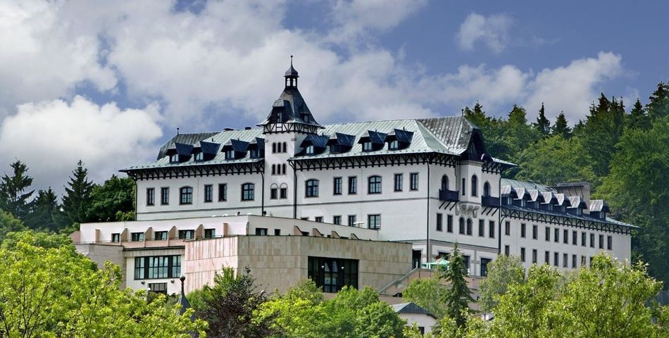 obiekt, budynek główny